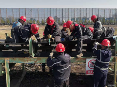 内蒙古南露天煤矿胶带运行一部抢修406胶带