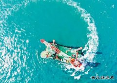 国内首艘1300吨自升自航式风电安装船交付