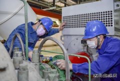 【图片新闻】抗疫情  保安全