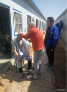 中煤三建二十九处：“Tony老师”免费为工友解决“头”等大事