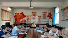 中心社区：新班子、新举措、树立服务新形象