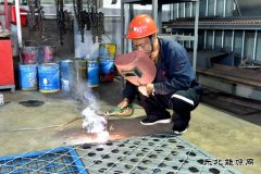 潞安集团李村煤矿：制作三级过滤水篦 筑牢井下排水“防御工事”