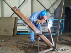 牡二电厂：“党建+秋检”，织密“双节”安全网