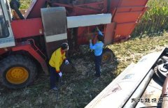 辽宁销售锦州分公司秋收用油送进田间地头