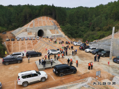 中铁二十一局：兴泉铁路四标项目部举办隧道车站防护工程观摩会