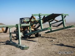 南露天煤矿剥离运行部顺利完成1#输岩系统胶带加长工作