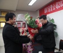 提士气，鼓干劲，蒲白建庄矿业公司领导班子来到掘三区进行慰问