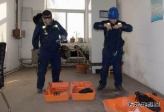 航锦科技聚醚厂开展危险化学品泄漏事故应急救援演练