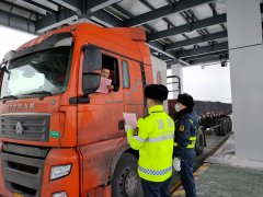 党员先锋齐上阵，和谐春运保畅通