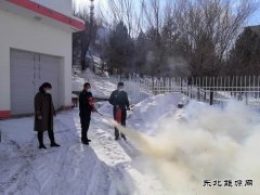 富蕴执法大队联合阿勒泰公路管理局富蕴分局开展火灾消防演练活动