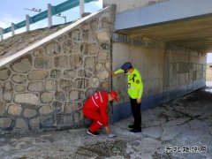 富蕴执法大队联合多部门对公路桥梁、隧道、涵洞开展全面“体检”