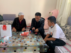 阿勒泰执法支队富蕴执法大队： 圆梦“微心愿”有事“我帮你”