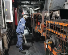 煤化运营公司 团结协作的原煤一班