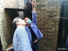 蒲白白水社区：一场高空惊险除隐患