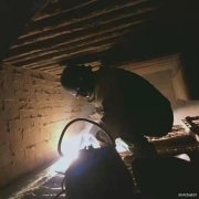 圆形炉门、不进则退