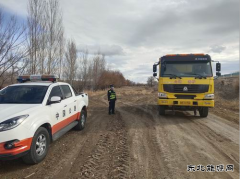 阿勒泰执法支队北屯执法大队：为民办实事 修路解民忧