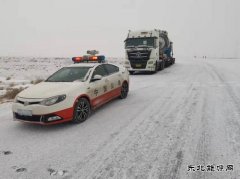 阿勒泰执法支队布尔津执法大队-真情服务 护航大件运输