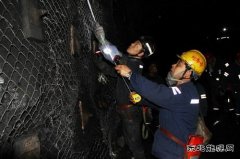 蒲白矿业煤矿运营公司走遍“责任田”筑牢“安全堤”