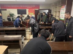 煤矿运营公司班前会“紧急”抢修漏水暖气片