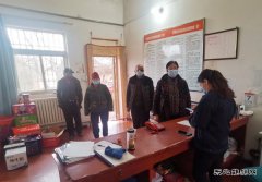 蒲白马南社区：助老认证、防疫宣传两不误