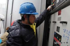 南方电网云南曲靖会泽供电局基层员工钱江平当好排头兵