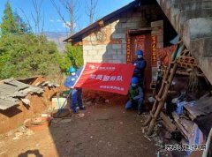 会泽供电局火红供电所雪地行驶1小时只为做好供电服务工作