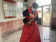 潞安焦化：贴心服务送关怀 志愿理发暖人心