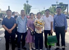 蒲白矿业技校联合工会：鲜花送考生 关怀暖人心