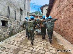 会泽供电局待补供电所小坡村96户村民用上优质电