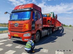 北屯执法大队做好大件运输核查、保障公路安全畅通