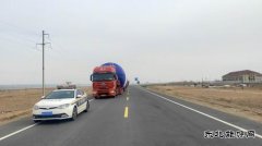 北屯执法大队“疫”线践行初心使命 全力护送大件运输