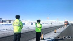 富蕴执法大队：全方位开展超限运输治理宣传活动