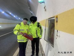 布尔津执法大队切实做好预防雪崩、洪水灾害各项工作