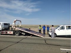 阿勒泰执法支队北屯执法大队端午我在岗     百姓“粽”享端午