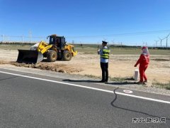 哈巴河执法大队：聚力路域环境整治，打造“畅美”通行环境