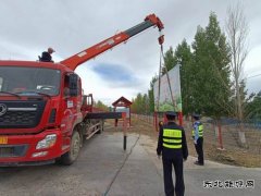 富蕴执法大队：依法清理非公路标志  优化路域环境