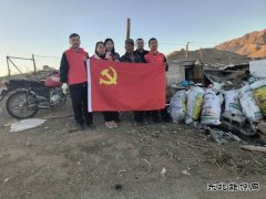 富蕴执法大队：捐助“暖心煤”，圆梦“微心愿”