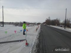 富蕴执法大队：多措并举战寒潮 确保道路安全畅通