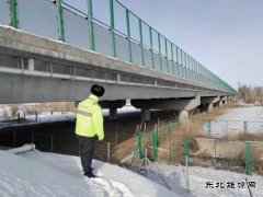 富蕴执法大队：加强安全隐患排查 确保公路安全畅通