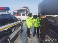 富蕴执法大队：主动高效服务 全力做好大件运输通行保障