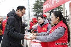 淮北双龙公司：巾帼志愿服务与“雷锋”同行 让“春”满矿区