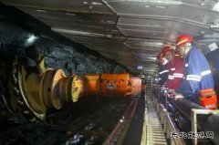 陕西中能煤田：党亚明深入中能袁大滩矿业开展“一通三防”专项检