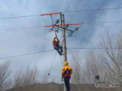 国网巴林左旗供电：带电作业助力高标准农田建设跑出“加速度”