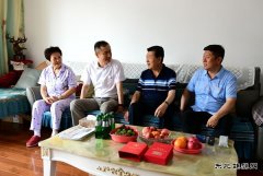 黑龙江水电总厂：“七一”走访慰问离退休老党员