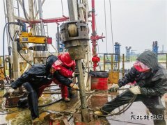 栉风沐雨忙生产