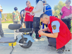 ：Ｖ捶ù蠖：志愿助力邻里集市，共筑美好社区