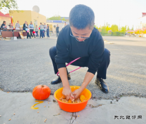 富蕴执法大队开展“迎中秋 庆丰收”暨民族团结一家亲趣味运动会