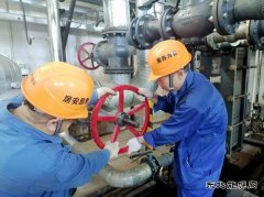 佳热电厂：“暖流”到家 提前10天开栓供热