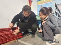 图片新闻：现场“开小灶”提技能