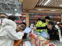 哈巴河执法大队：“法治年货”添年味，普法宣传迎新春